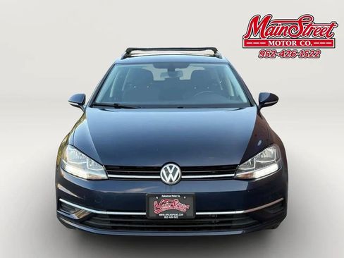 Used 2018 Volkswagen Golf S FWD image 2