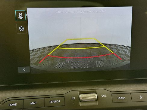 Used 2025 Kia K4 LXS image 22