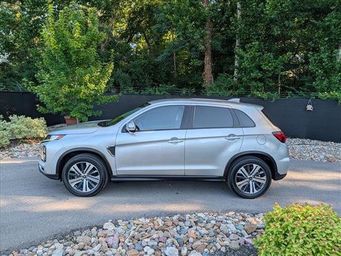 Used 2024 Mitsubishi Outlander Sport AWD image 2