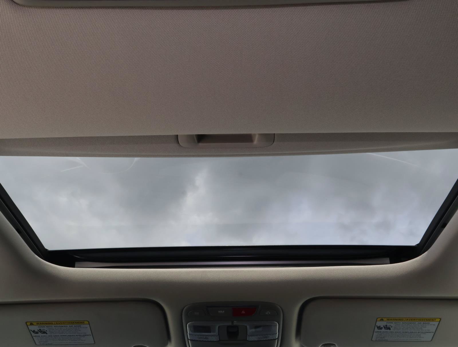 Used 2024 Kia Telluride S w/ S Sunroof Package FWD image 12