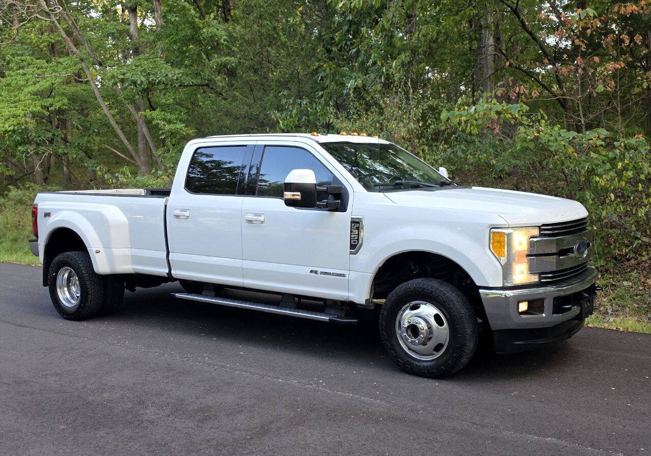Used 2017 Ford F350 Lariat AWD/4WD image 40