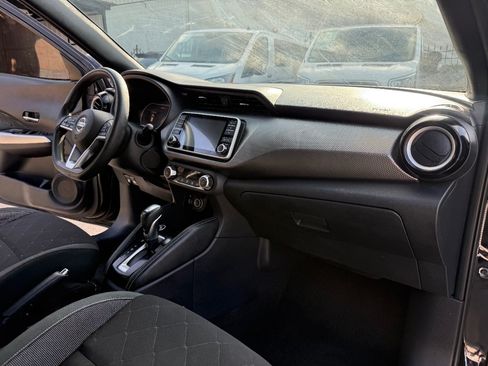 Used 2020 Nissan Kicks SV FWD image 13