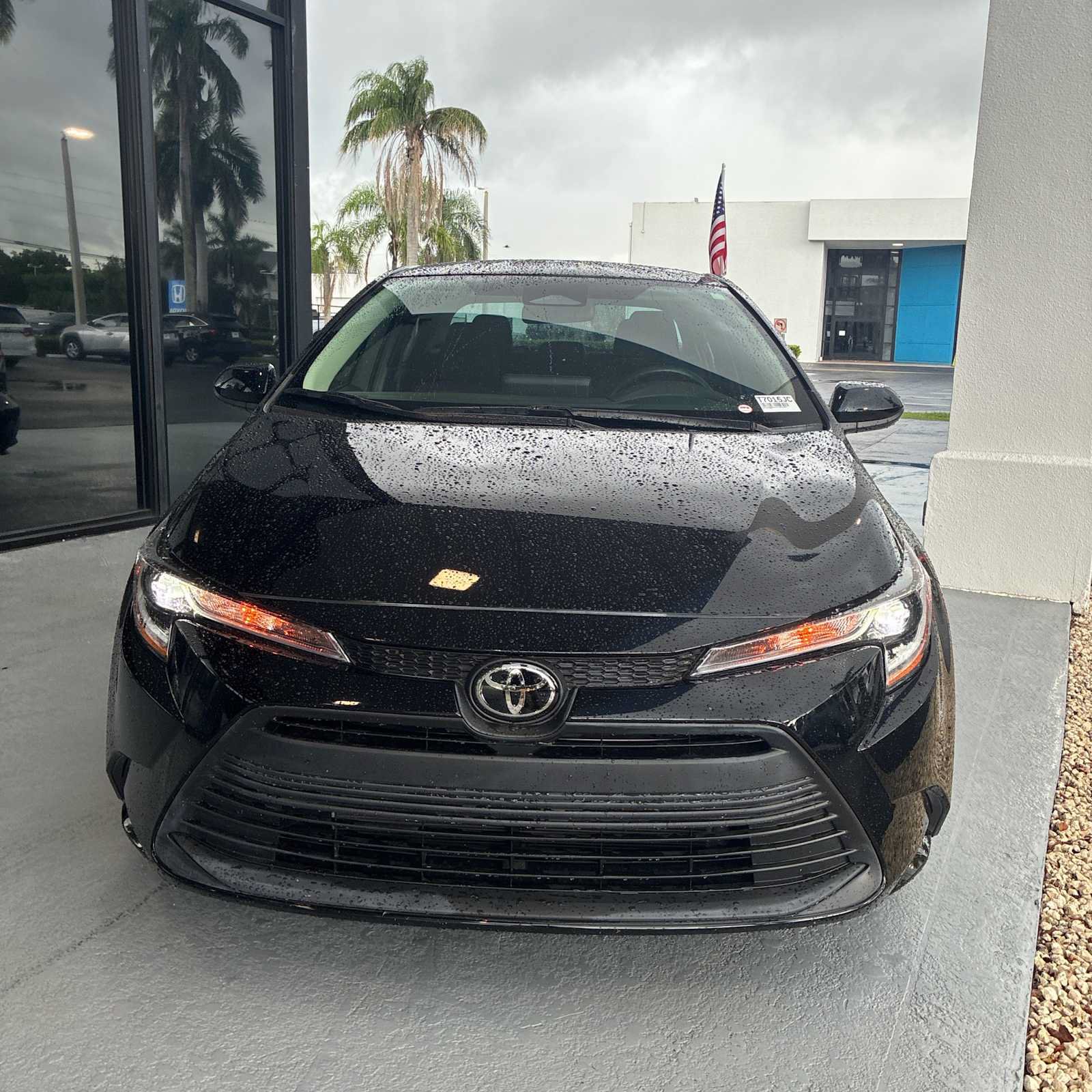 Used 2026 Toyota Corolla LE FWD image 2