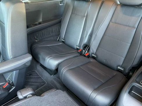 Used 2020 Mercedes-Benz GLS 450 4MATIC image 19