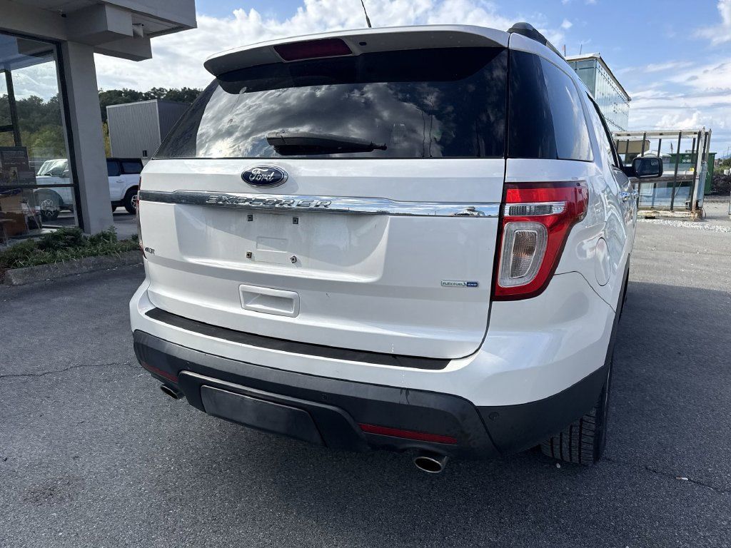 Used 2014 Ford Explorer XLT AWD/4WD image 5