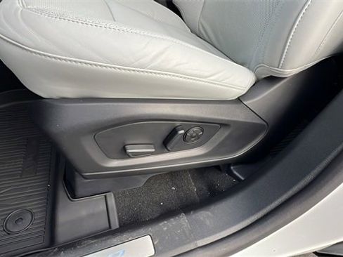 Used 2025 Ford Explorer Platinum w/ Ultimate Package image 23