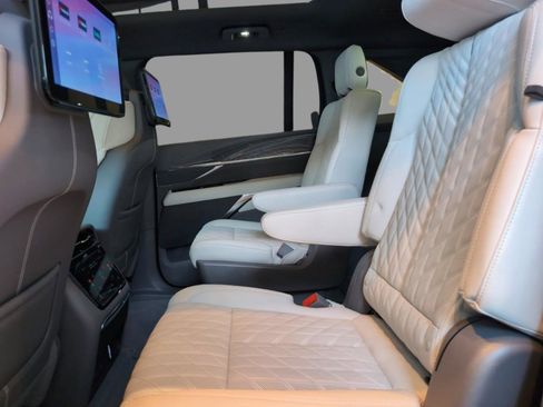 New 2025 Cadillac Escalade IQ Sport 1 image 30