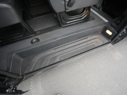 Used 2024 Mercedes-Benz Sprinter 2500 image 19