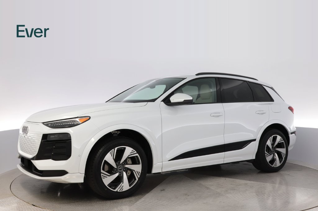 Used 2025 Audi Q6 e-tron Premium Plus AWD/4WD image 18
