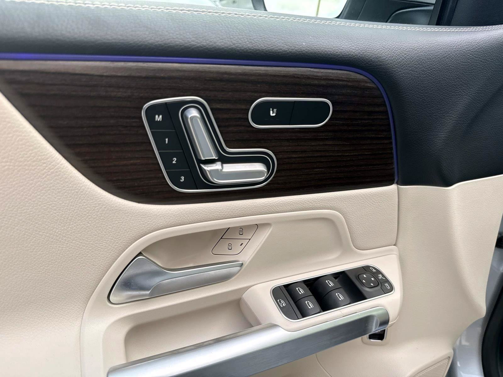 Certified 2025 Mercedes-Benz GLB 250 image 18