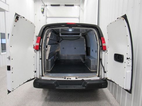 Used 2019 Chevrolet Express 2500 2500 3dr Cargo Van w/ Safety Package image 15