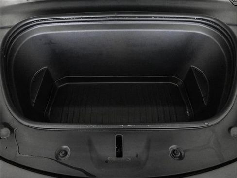 Used 2022 Tesla Model Y Performance image 24