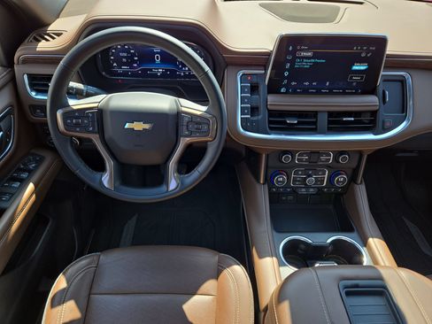 Used 2023 Chevrolet Tahoe High Country AWD/4WD image 14