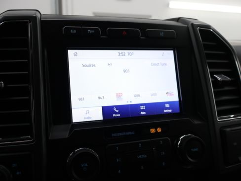 Used 2020 Ford F250 XLT w/ XLT Value Package AWD/4WD image 11
