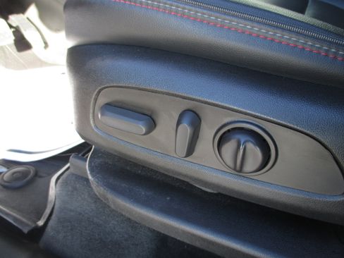 Certified 2023 Chevrolet Traverse RS w/ LPO, Floor Liner Package image 17