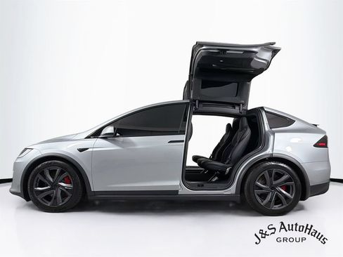 Used 2026 Tesla Model X Plaid AWD/4WD image 4