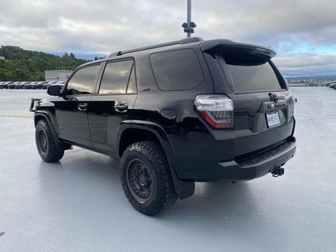 Used 2019 Toyota 4Runner SR5 Premium AWD/4WD image 6