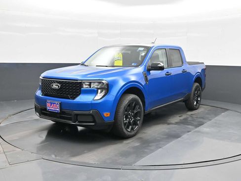 New 2025 Ford Maverick XLT w/ XLT Luxury Package image 4