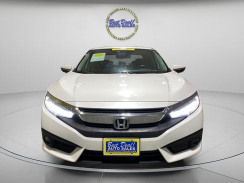 Used 2016 Honda Civic Touring image 7