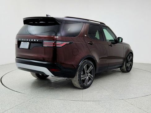 New 2026 Land Rover Discovery Limited Edition image 5