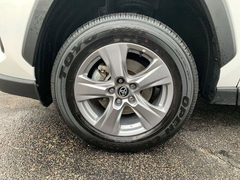 Used 2023 Toyota RAV4 XLE image 31