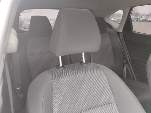 Used 2024 Kia Seltos LX image 11