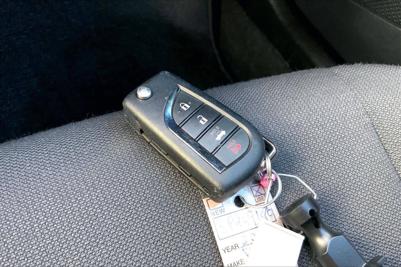 Used 2025 Toyota Corolla LE FWD image 14