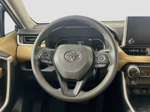 Used 2025 Toyota RAV4 LE FWD image 18