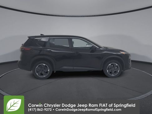 Used 2024 Nissan Rogue SV FWD image 17