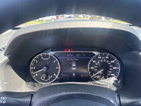 Used 2025 Nissan Altima 2.5 SV w/ SV Special Edition Package FWD image 11