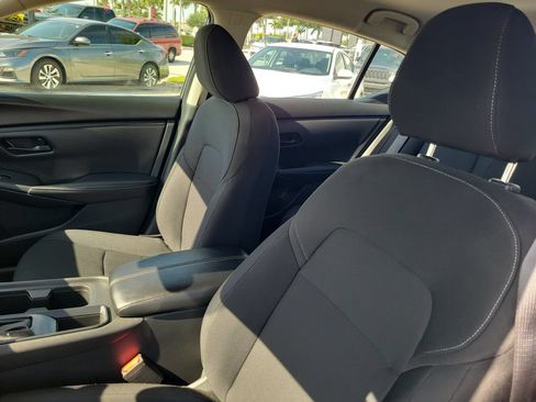 Used 2025 Nissan Sentra S FWD image 16