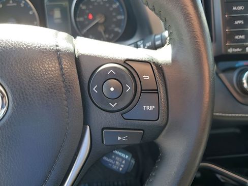 Used 2018 Toyota RAV4 XLE image 33