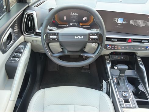 New 2026 Kia Sorento S w/ S Panoramic Sunroof Package FWD image 15