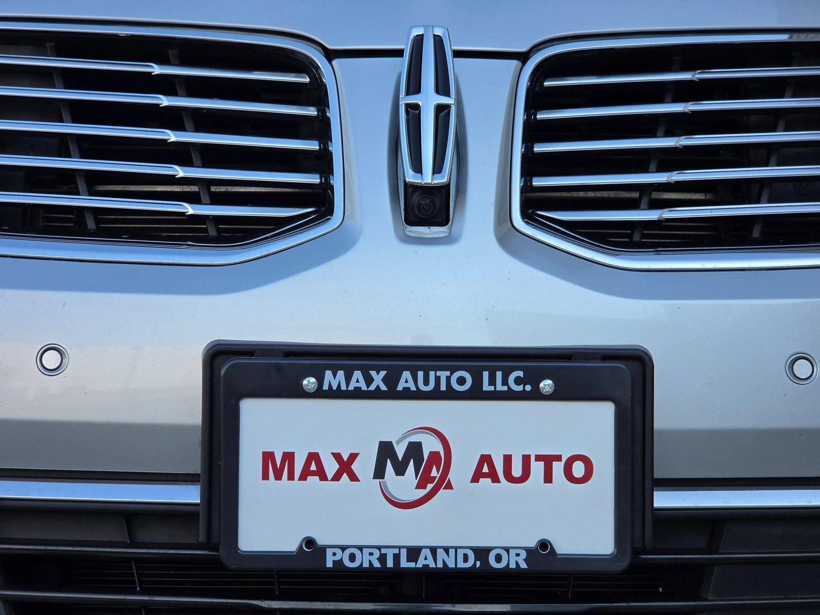 Used 2016 Lincoln MKX Reserve w/ Technology Package FWD image 40