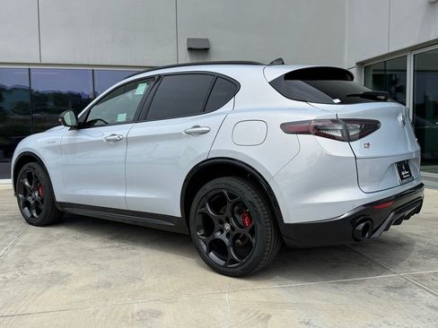 New 2026 Alfa Romeo Stelvio Sprint w/ Convenience Package AWD/4WD image 4