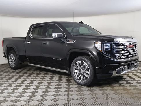 Used 2023 GMC Sierra 1500 Denali w/ Denali Reserve Package AWD/4WD image 56