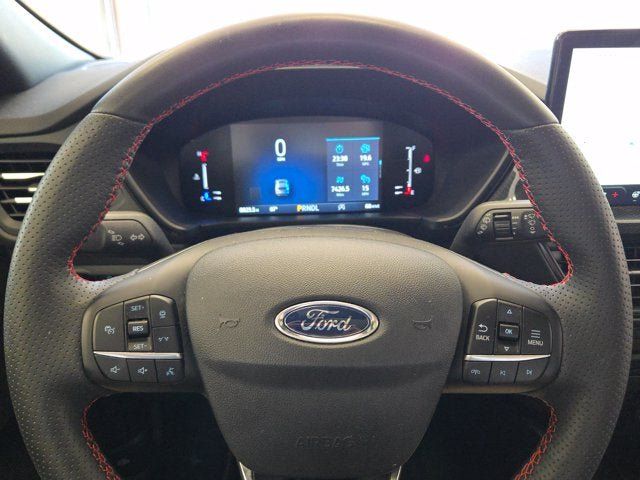 Used 2024 Ford Escape ST-Line w/ Tech Pack #1 AWD/4WD image 31