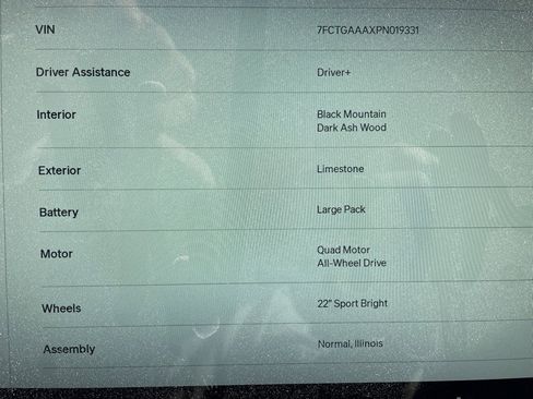 Used 2023 Rivian R1T Adventure image 31