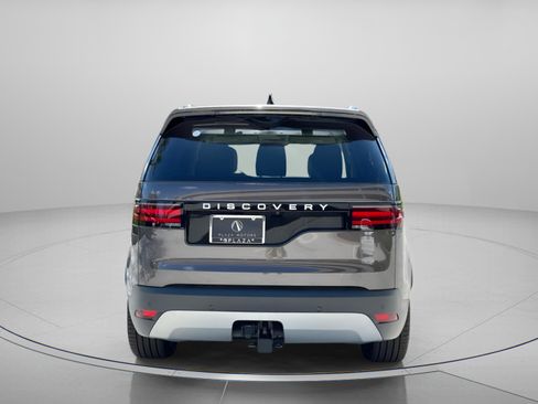 Used 2025 Land Rover Discovery S image 4