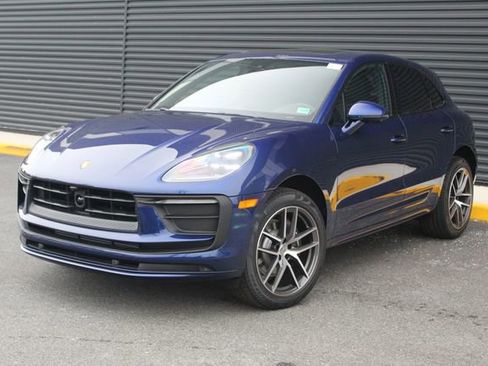 New 2026 Porsche Macan image 1