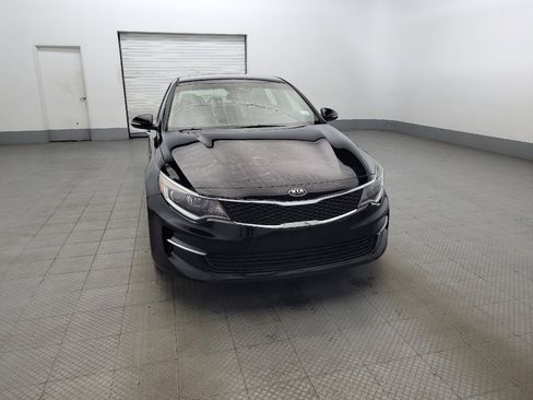 Used 2018 Kia Optima LX w/ 17" Alloy Wheels Package image 14