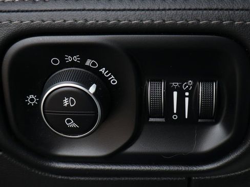 Used 2025 RAM 1500 Limited w/ Body Color Bumper Group image 23