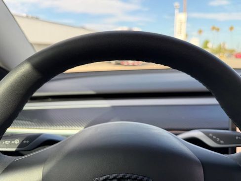 Used 2022 Tesla Model 3 Performance AWD/4WD image 10
