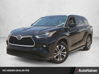 Used 2023 Toyota Highlander XLE w/ Protection Package #3 (TMS) AWD/4WD video 1