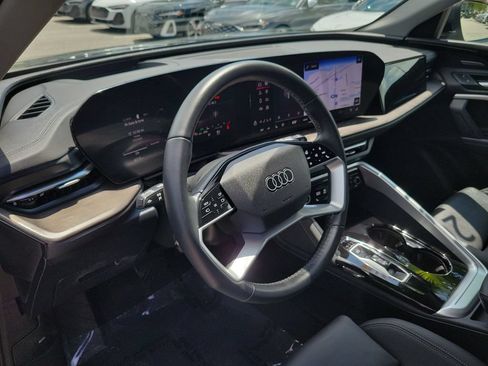 Used 2025 Audi Q5 Premium Plus w/ Premium Plus AWD/4WD image 7