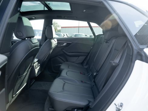 New 2026 Audi Q8 Premium image 18