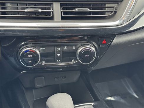 Certified 2025 Chevrolet Trax RS w/ Driver Confidence Package image 13