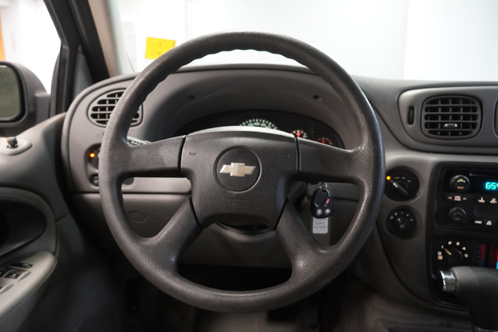 Used 2007 Chevrolet TrailBlazer LS w/ LS Preferred Equipment Group AWD/4WD image 18
