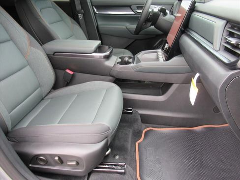 New 2026 GMC Terrain AT4 w/ Convenience Package III image 10