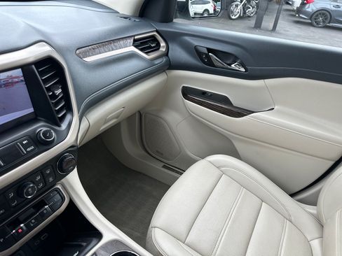 Used 2023 GMC Acadia Denali AWD/4WD image 25